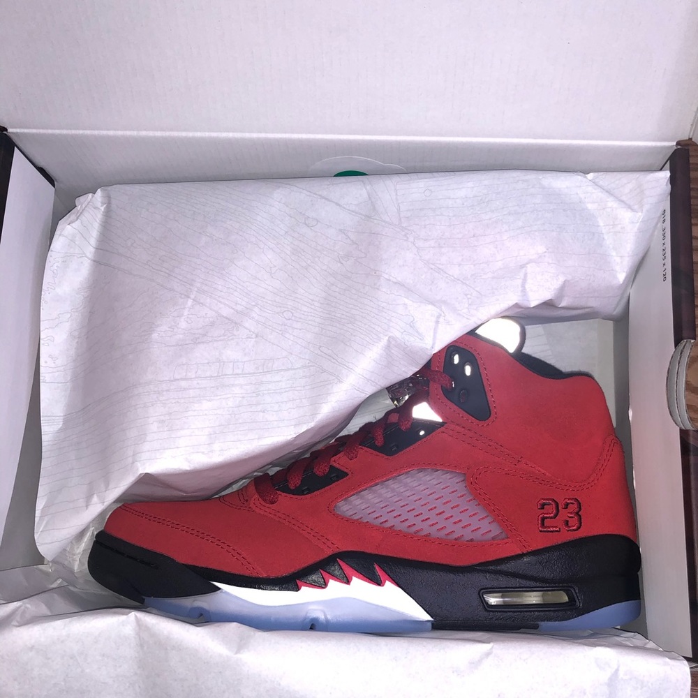 Jordan 5 Retro “Raging Bull” Size 8 - Picture 4 of 4